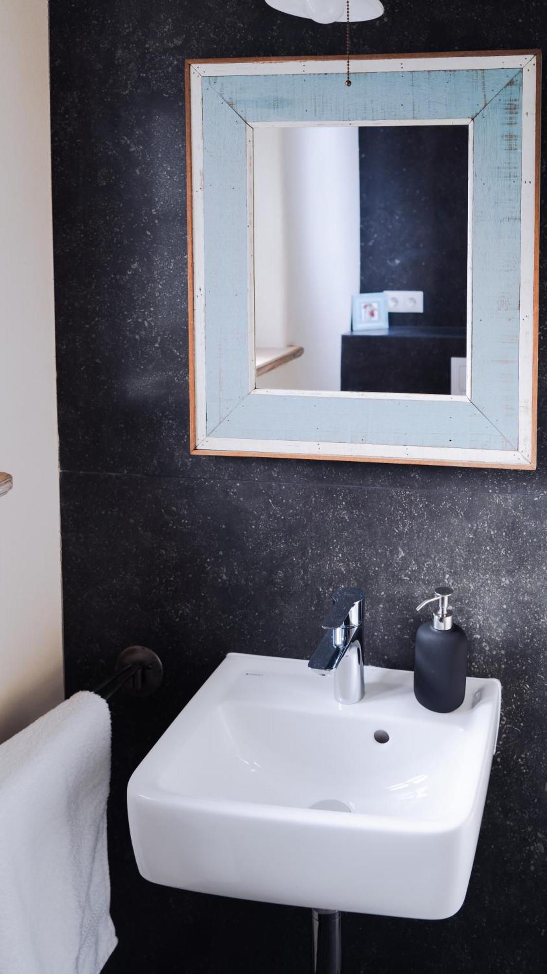 Remark Studios - Apartment - Fachwerkhaus - Zentral บวร์กเวเดล ภายนอก รูปภาพ
